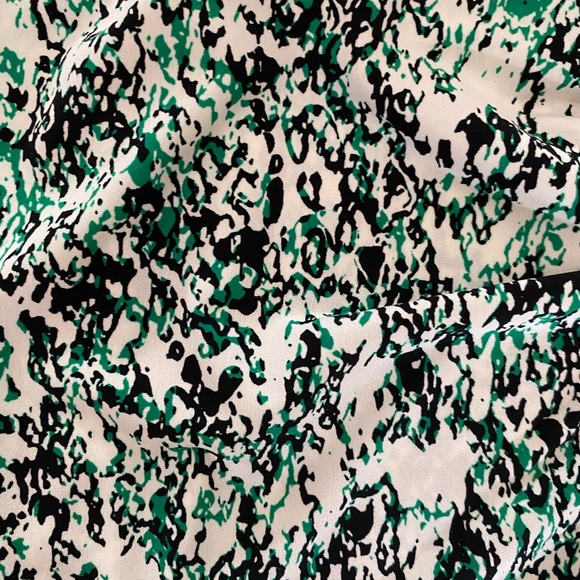NWT Black/Green/White Calvin Klein Wrap Blouse - Picture 2 of 7